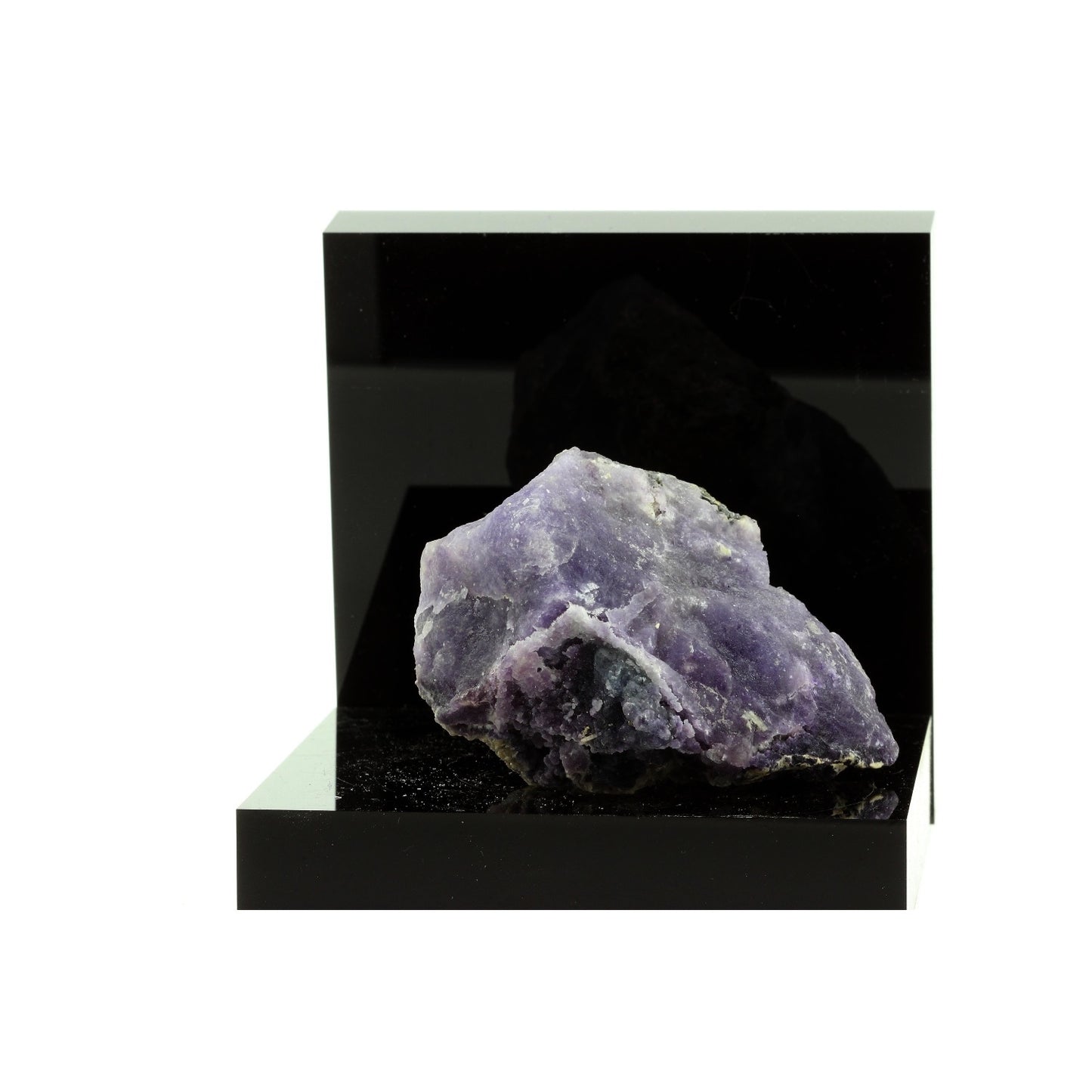 Fluorite violette. 1450.3 carats. Fontsante Mine, Tanneron, Var, France