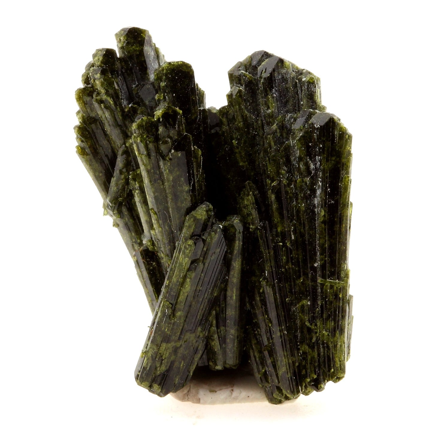 Epidote. 41.04 carats. Cornillon, Bourg d'Oisans, Isère, France