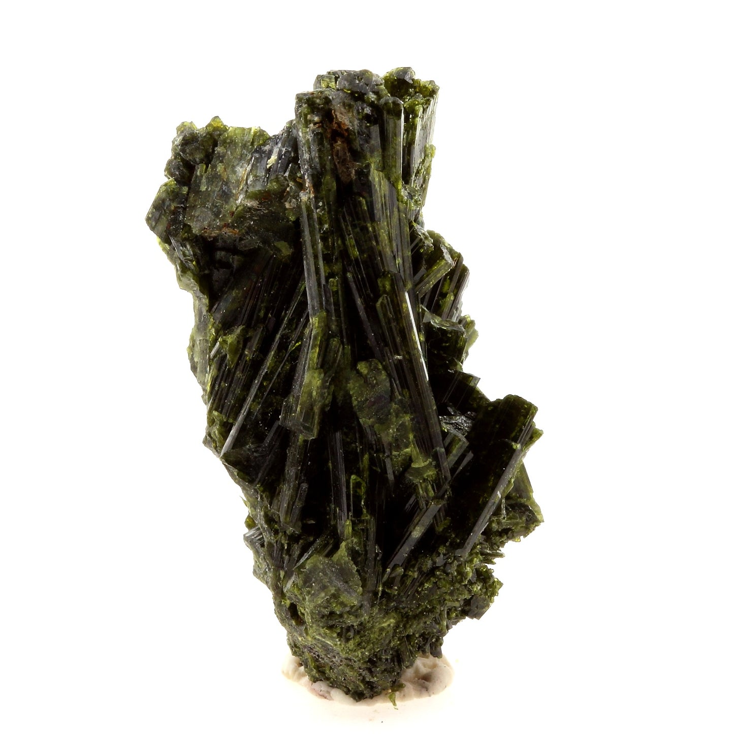 Epidote. 57.37 carats. Cornillon, Bourg d'Oisans, Isère, France