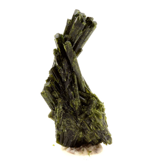 Epidote. 24.88 carats. Cornillon, Bourg d'Oisans, Isère, France