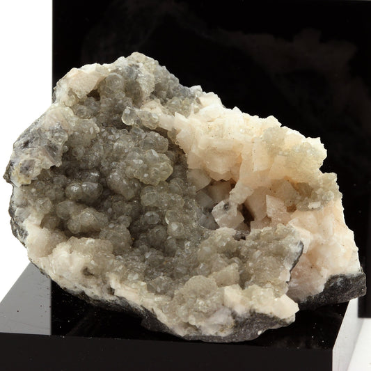 Dolomie (Dolomite) et Calcite. 445.4 carats. Anduze, Gard, France