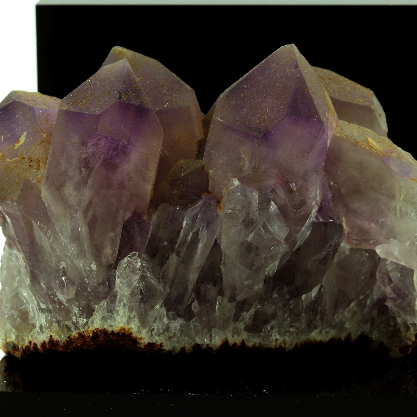 Améthyste. 1885.3 carats. Maroc