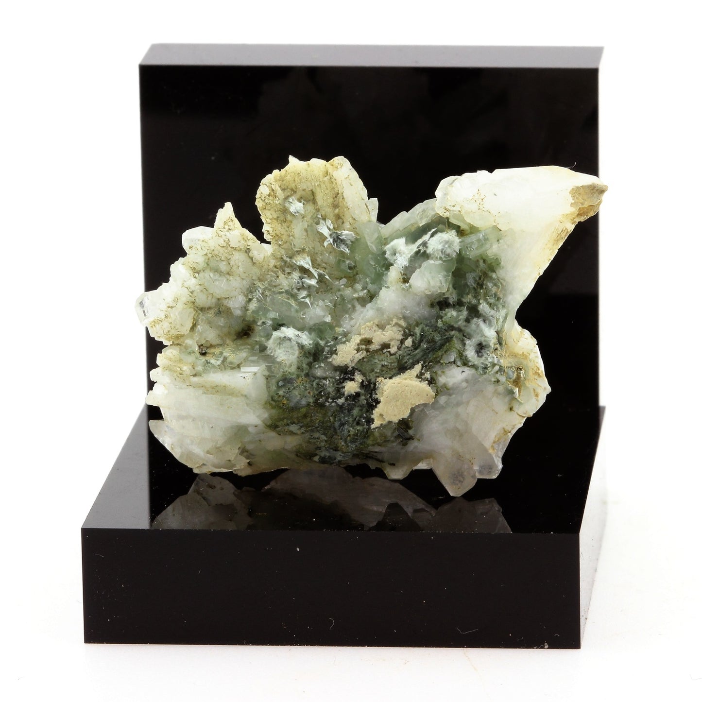 Albite + Epidote, 77.69 carats, Saint-Véran, Hautes-Alpes, Provence-Alpes-Côte d'Azur, France