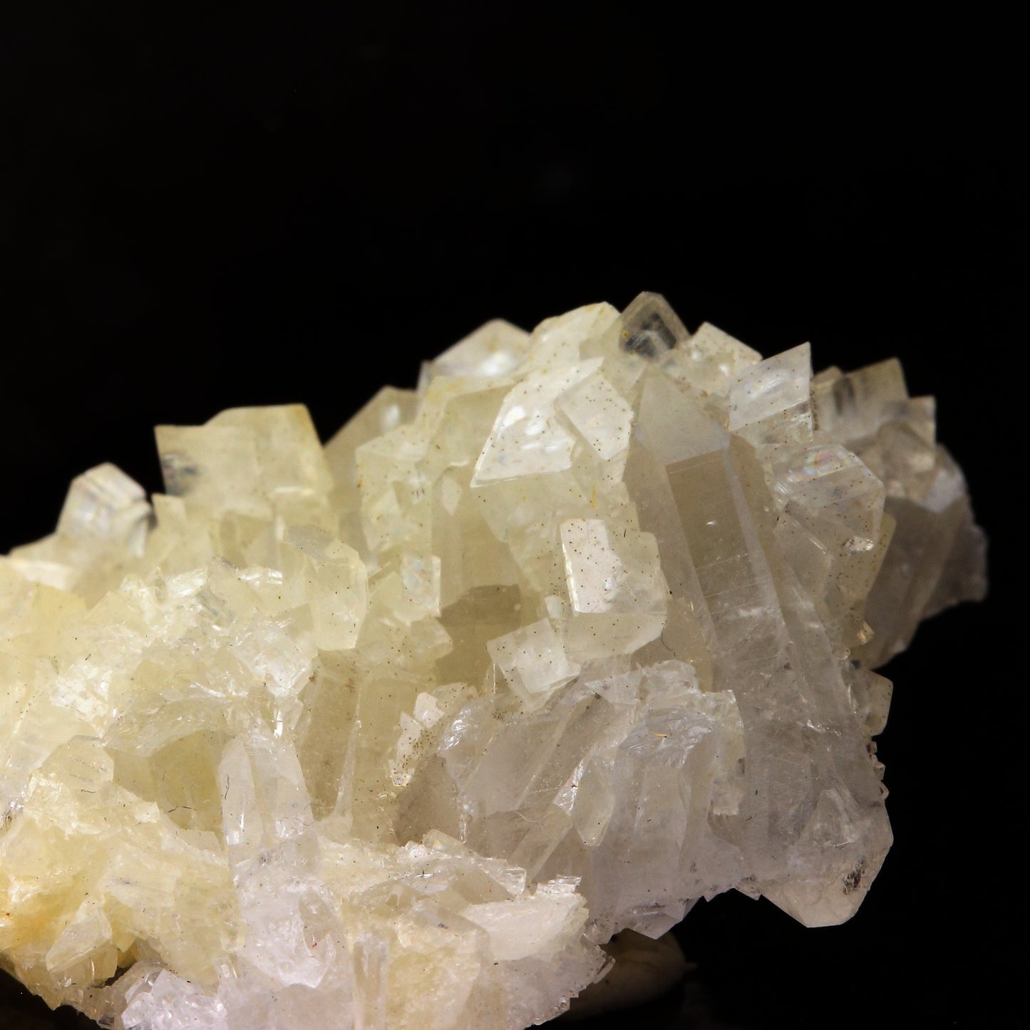 Dolomite, Quartz. 74.92 carats. Saint-Pierre-de-Mésage, Vizille, Isère, France