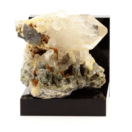 Quartz, Chlorite. 561.9 carats, Freney d'Oisans, Bourg d'Oisans, Isère, France