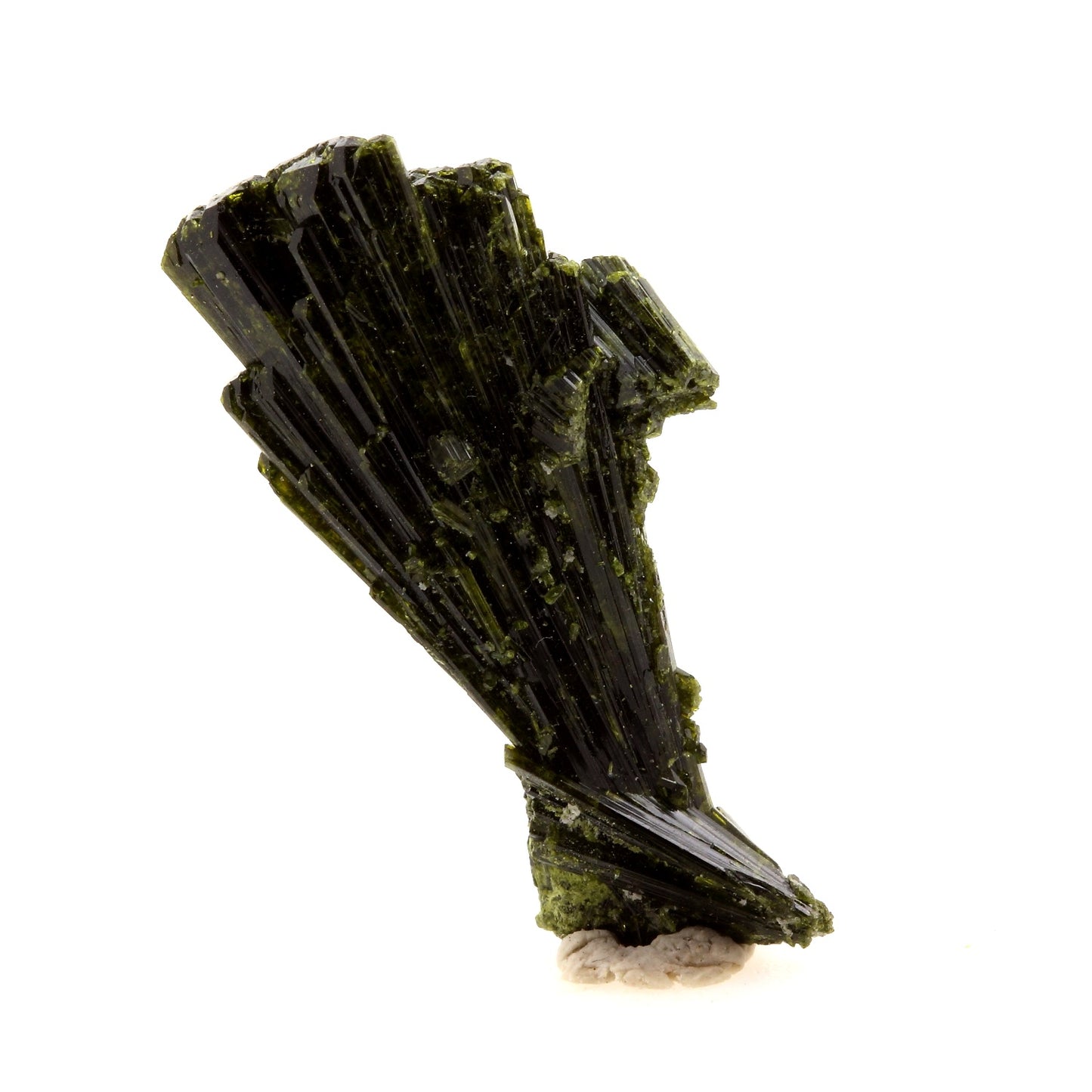 Epidote. 21.15 carats. Cornillon, Bourg d'Oisans, Isère, France