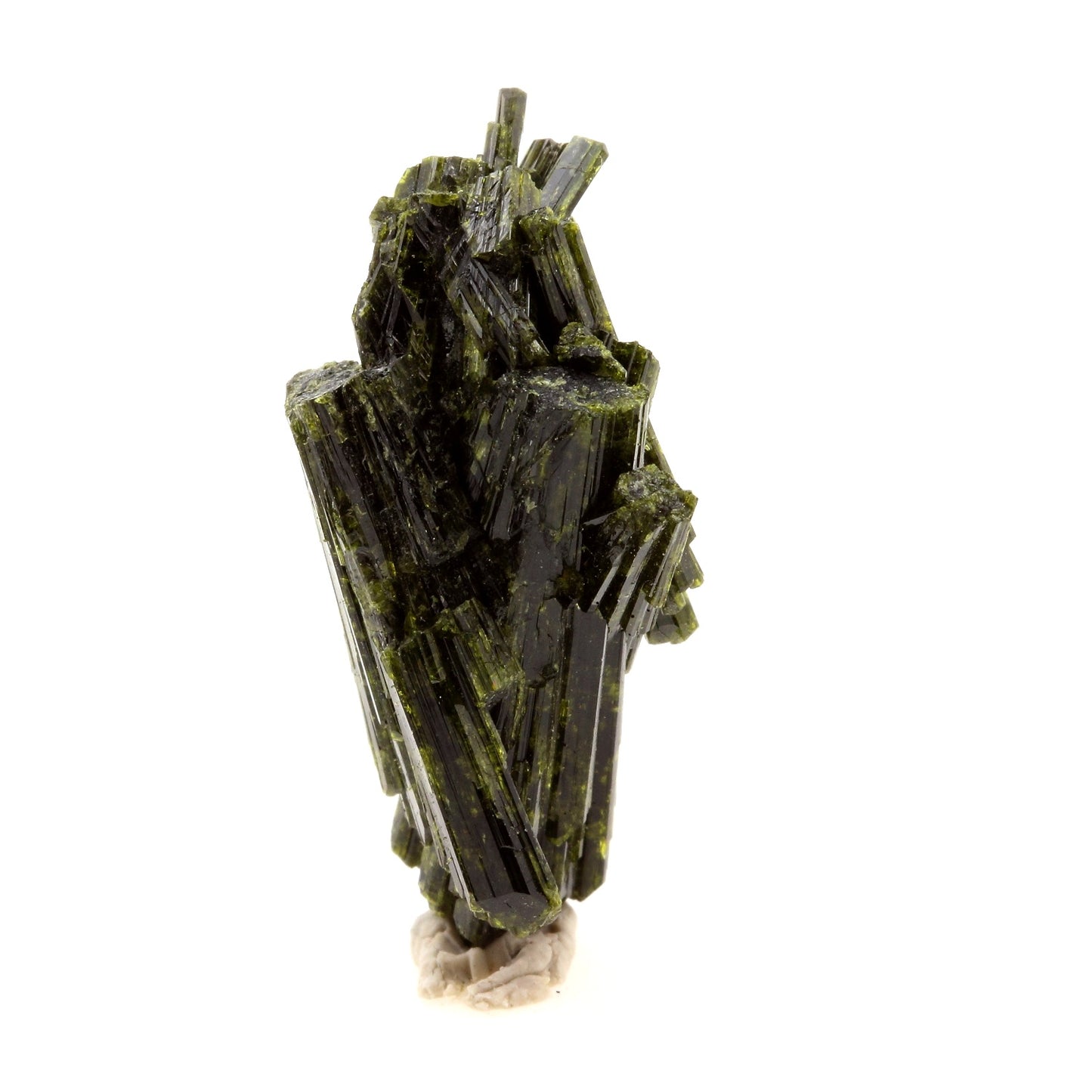 Epidote. 28.80 carats. Cornillon, Bourg d'Oisans, Isère, France