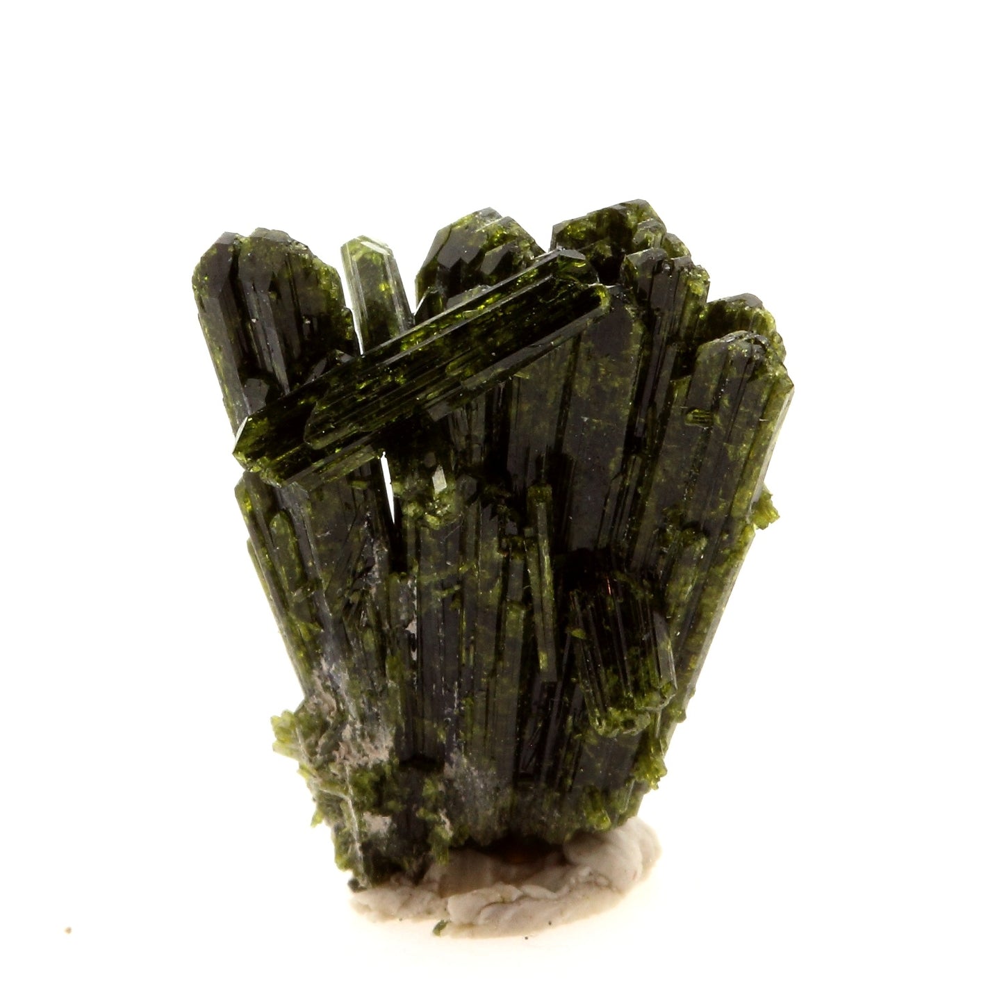 Epidote. 12.51 carats. Cornillon, Bourg d'Oisans, Isère, France