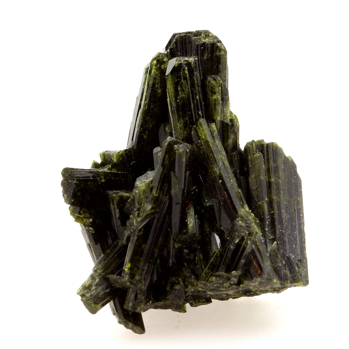 Epidote. 33.77 carats. Cornillon, Bourg d'Oisans, Isère, France