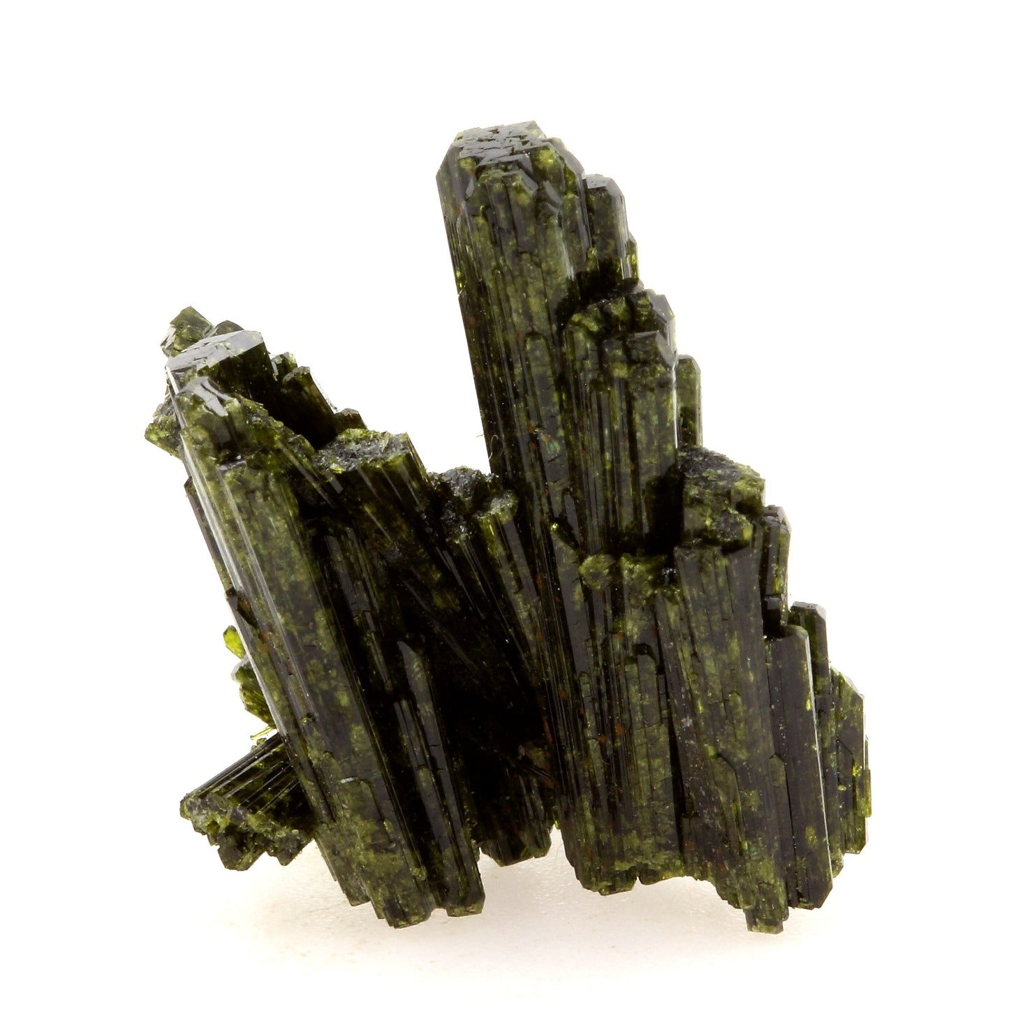 Epidote. 34.31 carats. Cornillon, Bourg d'Oisans, Isère, France