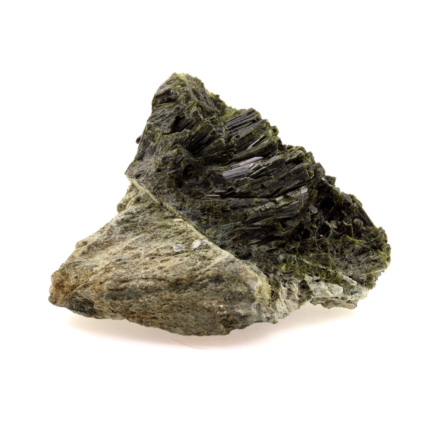 Epidote. 2430.2 carats. Cornillon, Bourg d'Oisans, Isère, France