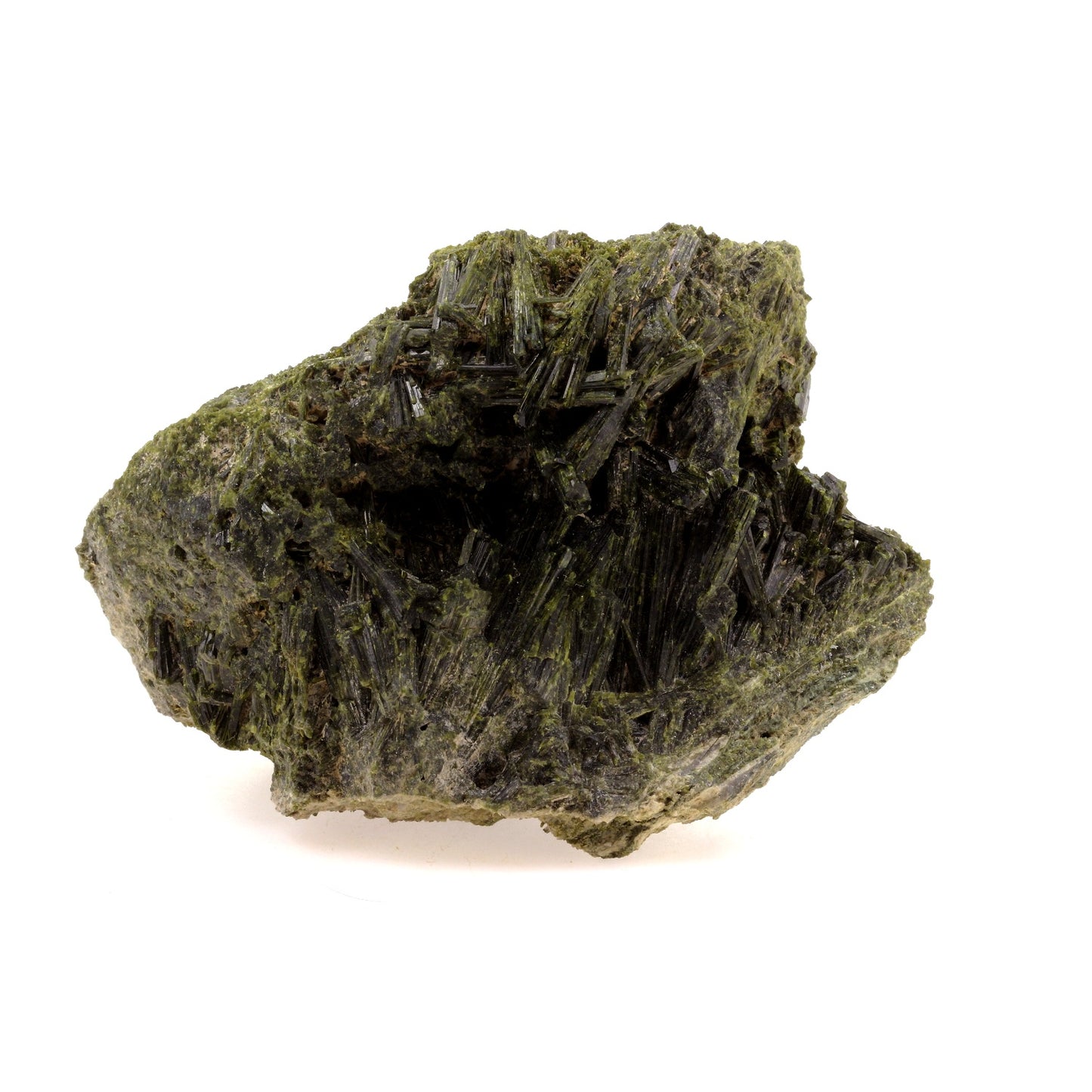 Epidote. 2785.3 carats. Cornillon, Bourg d'Oisans, Isère, France