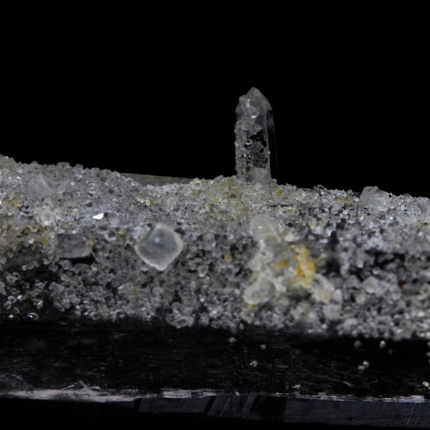 Quartz, Calcite, Siderite. 32.09 carats. Mésage Mine, Vizille, France