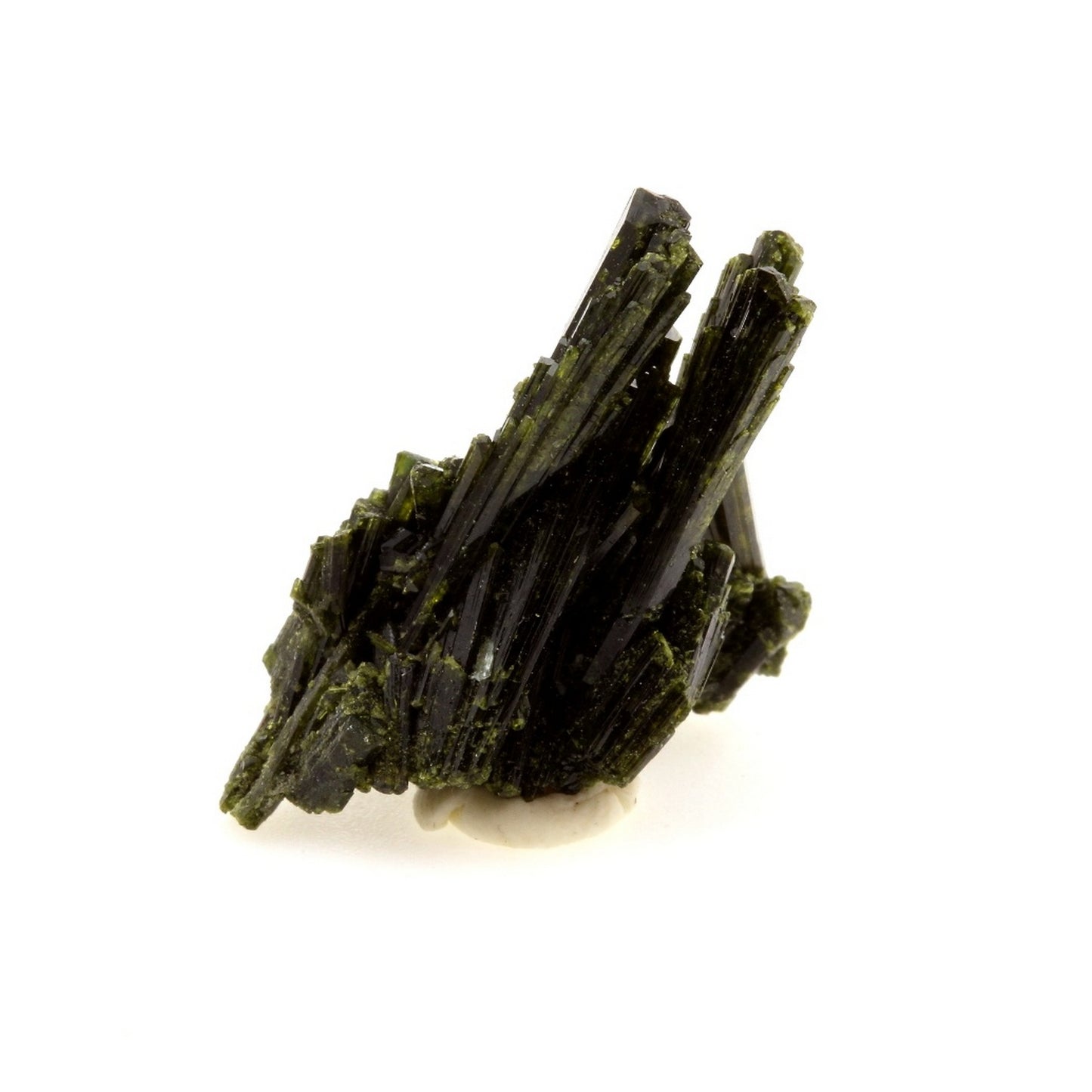 Epidote. 21.02 carats. Cornillon, Bourg d'Oisans, Isère, France