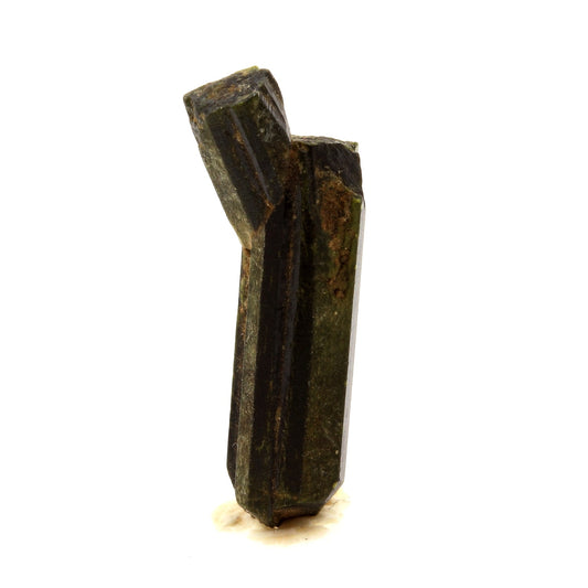 Epidote. 13.47 carats. Miarirano, Vakinankaratra Region, Madagascar