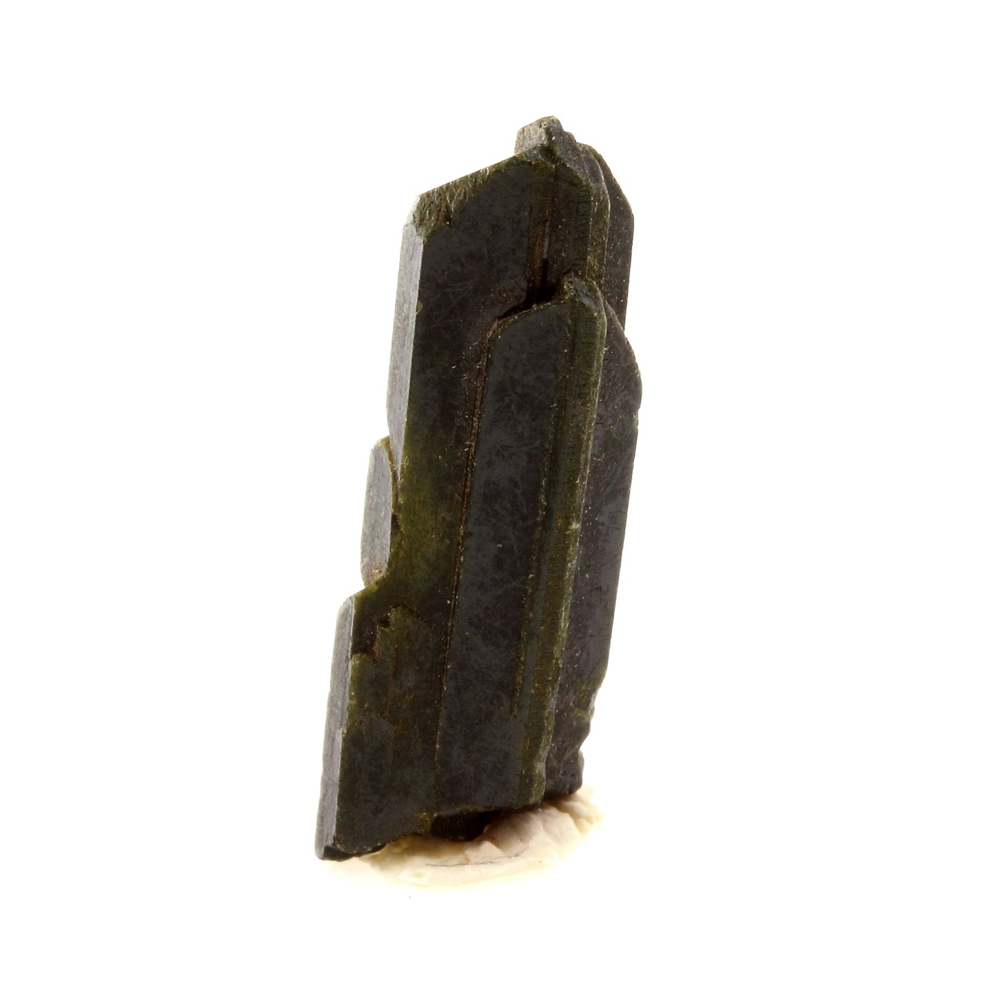 Epidote. 15.36 carats. Miarirano, Vakinankaratra Region, Madagascar