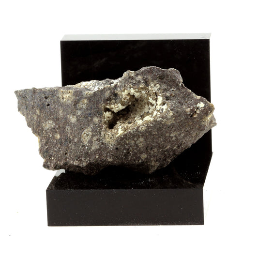 Gismondine, 226.9 carats, Naples Province, Campania, Italie
