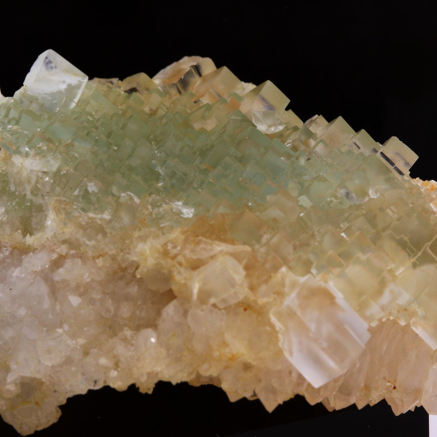 Fluorite + Quartz. 214.1 carats. Pratclaux, Langeac, Haute-Loire, France