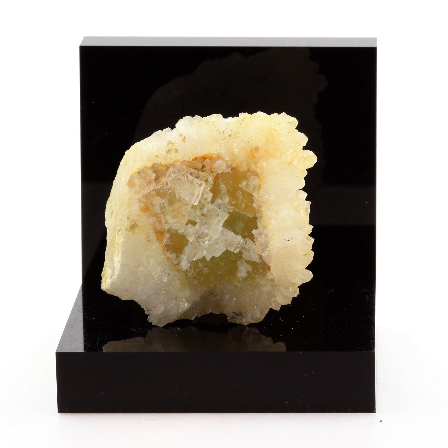 Fluorite + Quartz. 140.1 carats. Pratclaux, Langeac, Haute-Loire, France