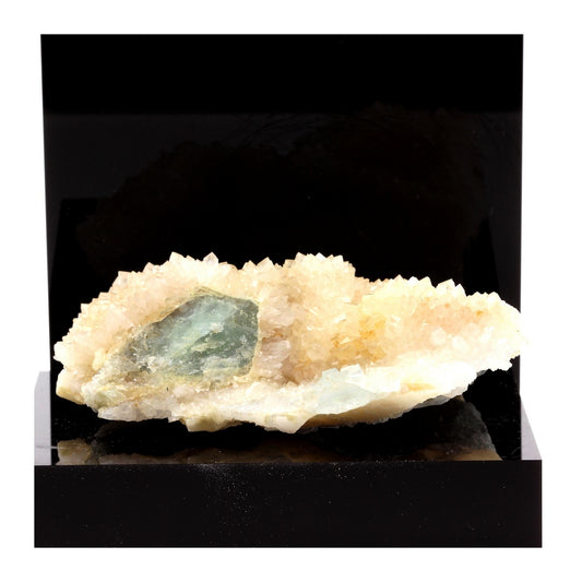 Fluorite + Quartz. 1335.3 carats. Pratclaux, Langeac, Haute-Loire, France