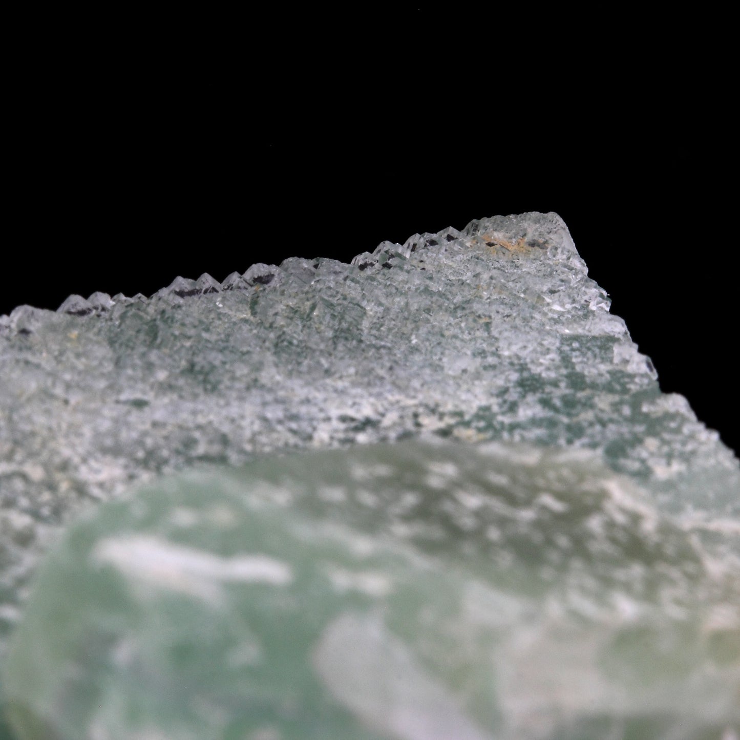 Fluorite. 517.6 carats. Pratclaux, Langeac, Haute-Loire, France