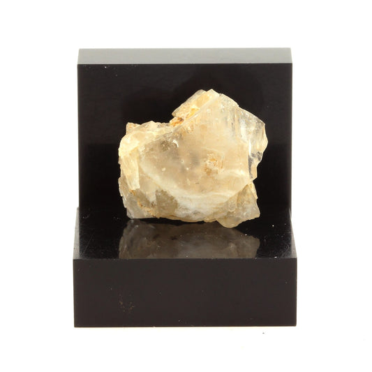 Fluorite. 30.1 carats. Maurienne, Savoie, France