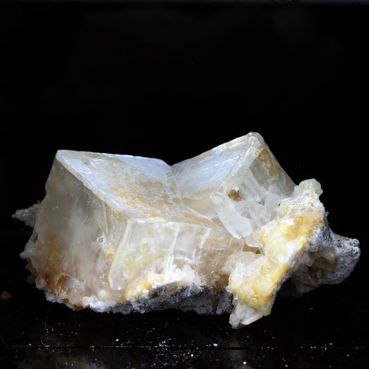 Calcite + Quartz. 322.3 carats. La Mure, Isère, France
