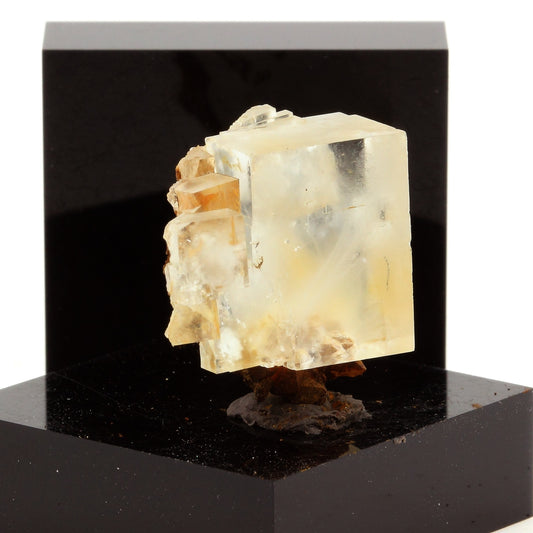 Fluorite + Quartz. 39.9 carats. Langeac, Haute-Loire, France
