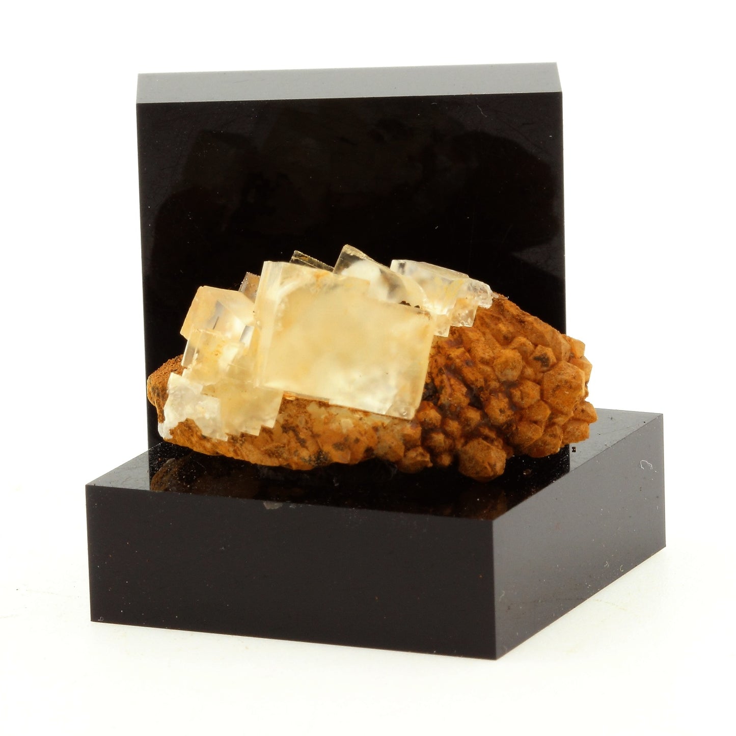 Fluorite + Quartz. 49.9 carats. Langeac, Haute-Loire, France