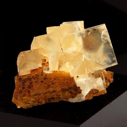 Fluorite + Quartz. 49.9 carats. Langeac, Haute-Loire, France