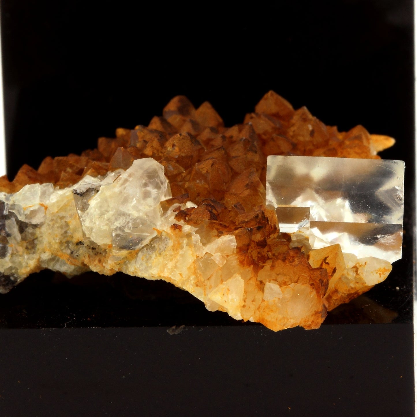 Fluorite + Quartz. 42.2 carats. Langeac, Haute-Loire, France