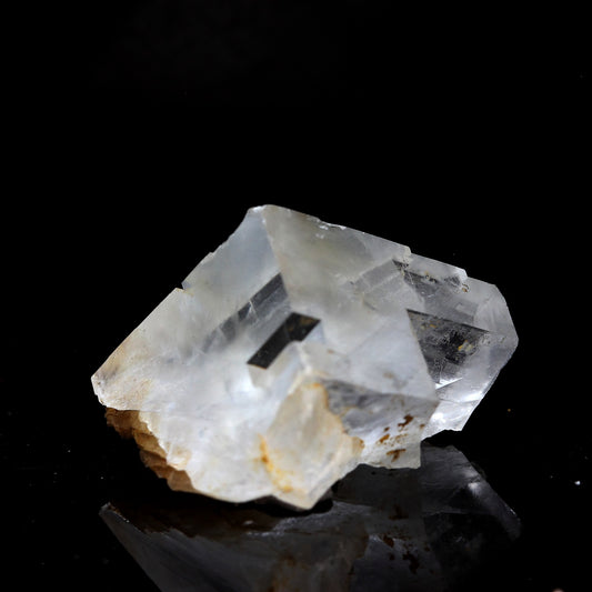 Fluorite. 64.3 carats. Pratclaux, Langeac, Haute-Loire, France