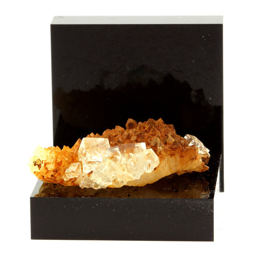 Fluorite + Quartz. 64.44 carats. Pratclaux, Langeac, Haute-Loire, France