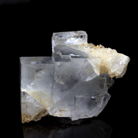 Fluorite + Quartz. 90.1 carats. Langeac, Haute-Loire, France