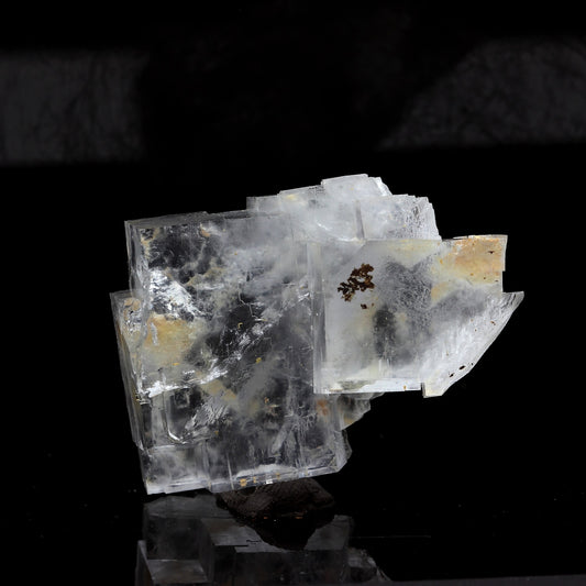 Fluorite. 139.3 carats. Langeac, Haute-Loire, France