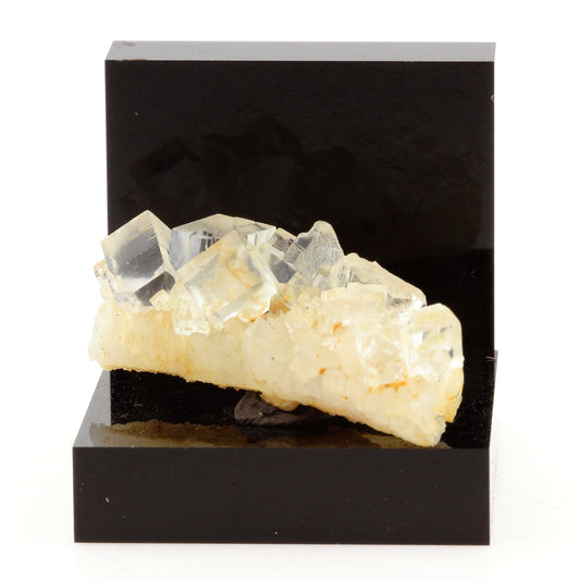 Fluorite + Quartz. 72.4 carats. Langeac, Haute-Loire, France