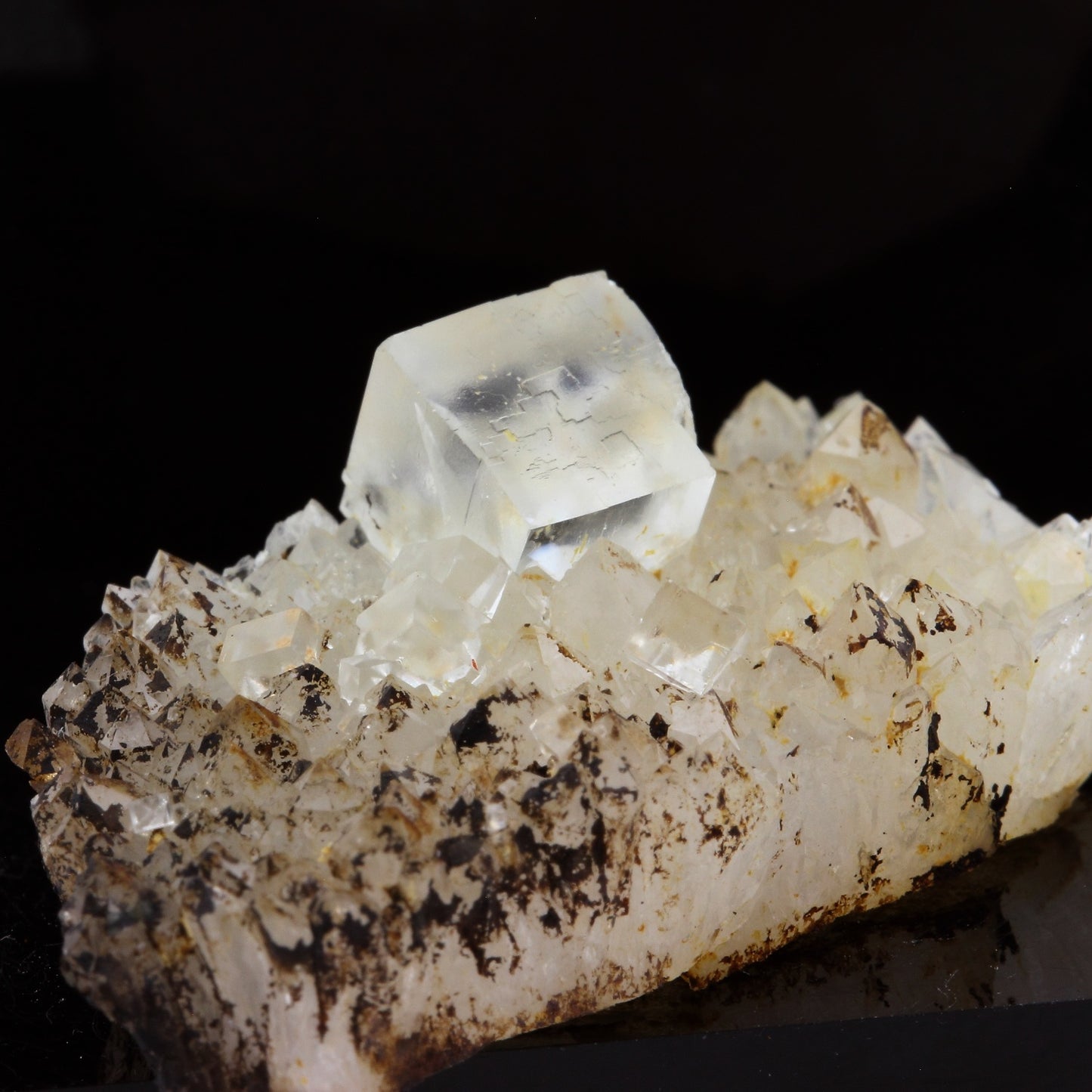 Fluorite + Quartz. 55.1 carats. Langeac, Haute-Loire, France