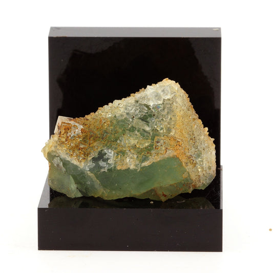 Fluorite + Quartz. 127.3 carats. Langeac, Haute-Loire, France