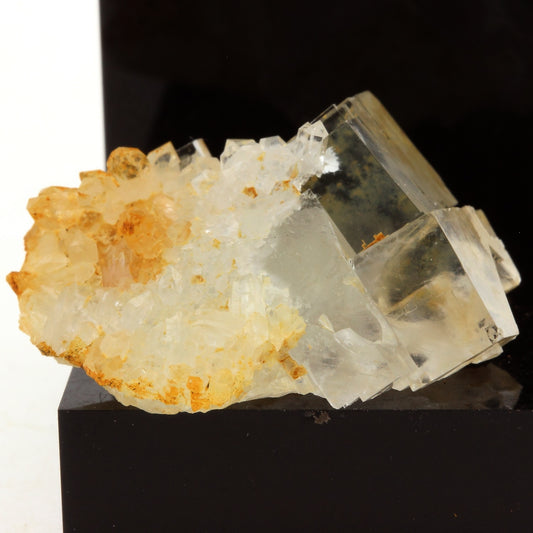 Fluorite + Quartz. 46.5 carats. Langeac, Haute-Loire, France