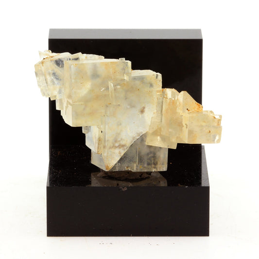 Fluorite. 60.6 carats. Langeac, Haute-Loire, France
