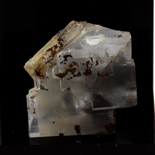 Fluorite. 67.4 carats. Langeac, Haute-Loire, France