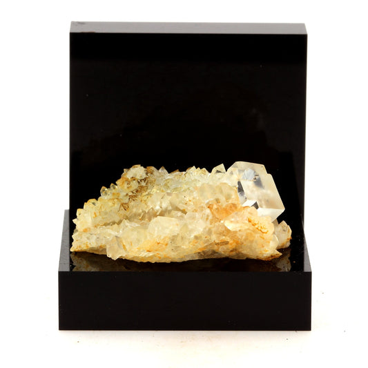 Fluorite + Quartz. 73.0 carats. Langeac, Haute-Loire, France