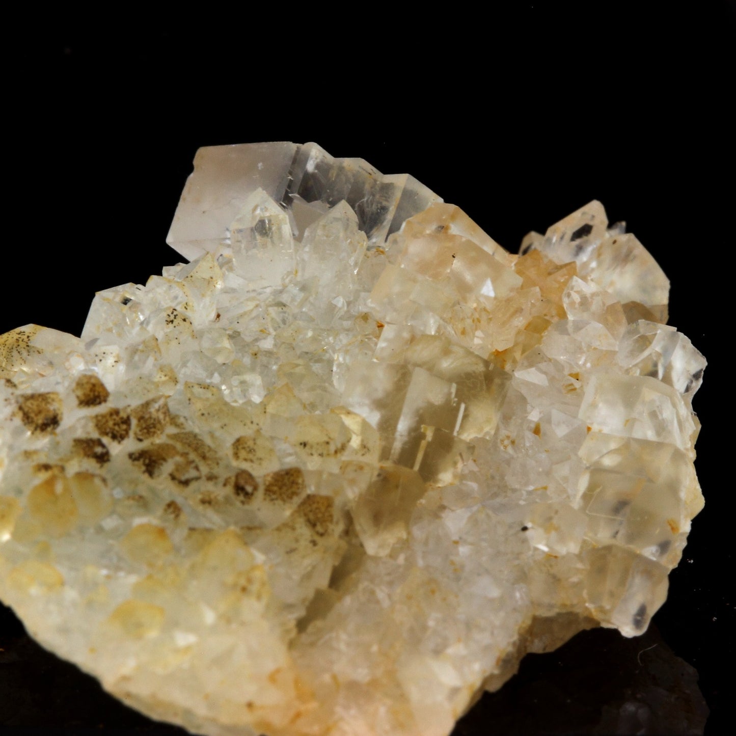 Fluorite + Quartz. 73.0 carats. Langeac, Haute-Loire, France