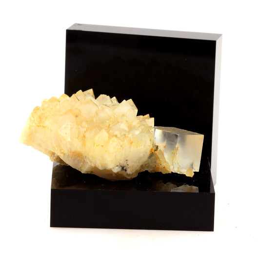 Fluorite + Quartz. 158.5 carats. Langeac, Haute-Loire, France
