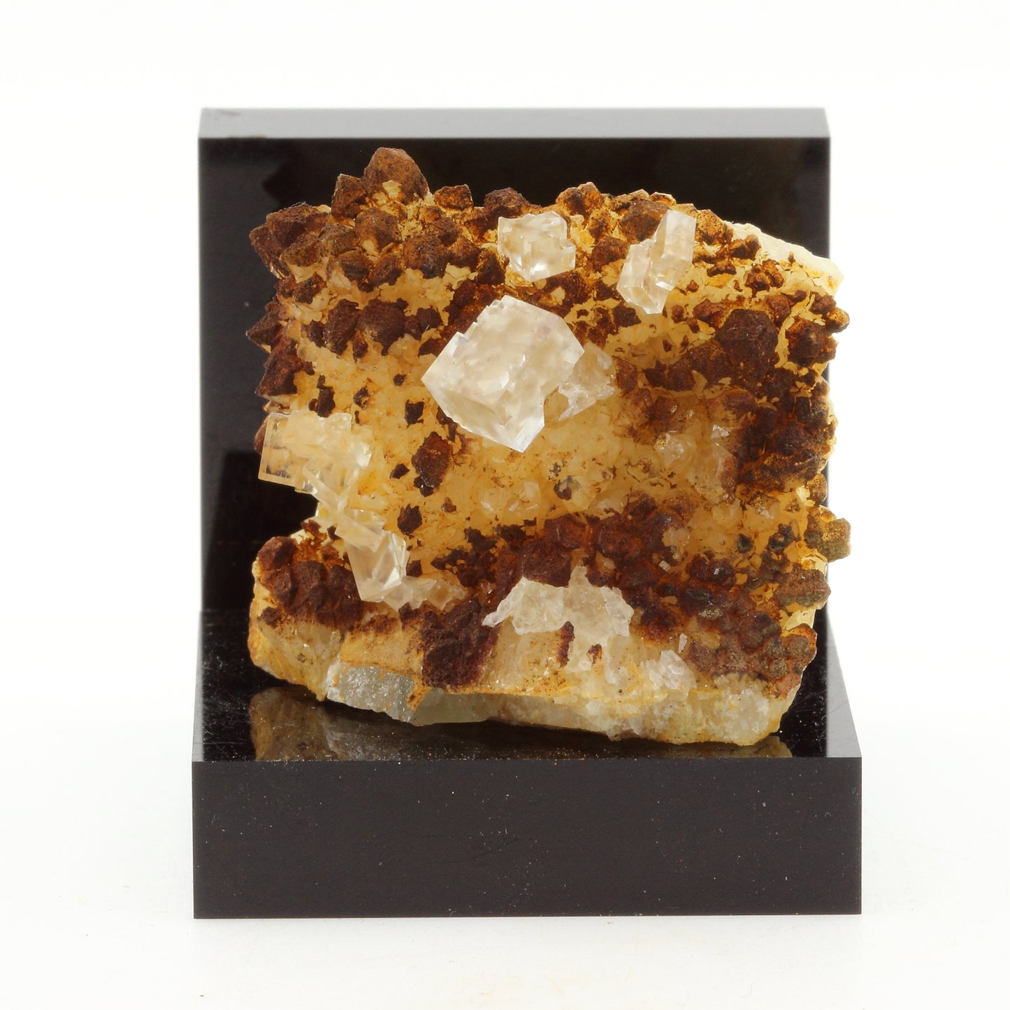 Fluorite + Quartz. 110.5 carats. Langeac, Haute-Loire, France