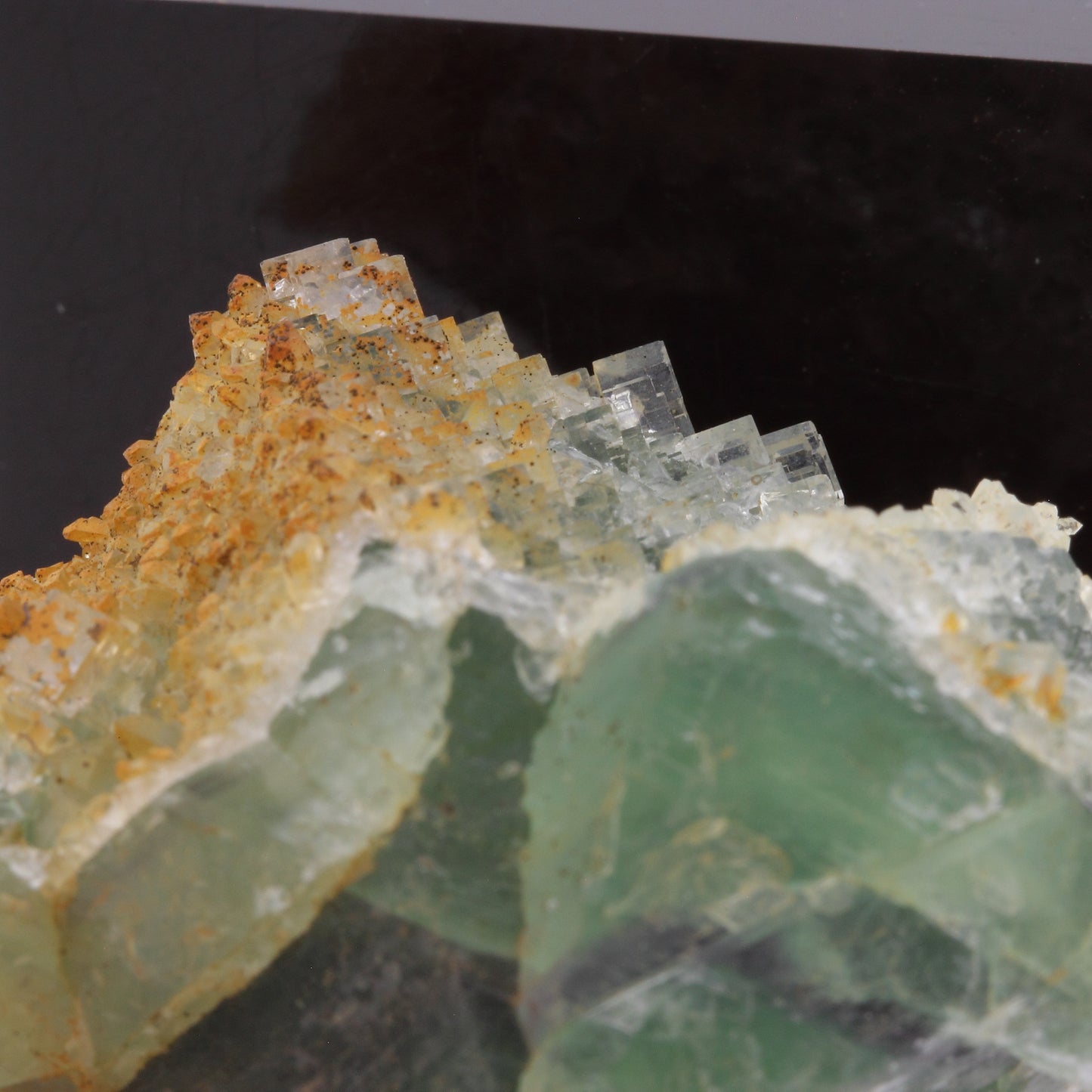 Fluorite + Quartz. 252.6 carats. Langeac, Haute-Loire, France