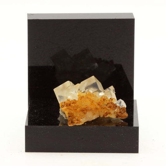 Fluorite + Quartz. 43.3 carats. Langeac, Haute-Loire, France