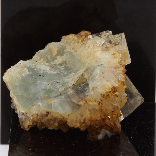 Fluorite + Quartz. 43.4 carats. Langeac, Haute-Loire, France