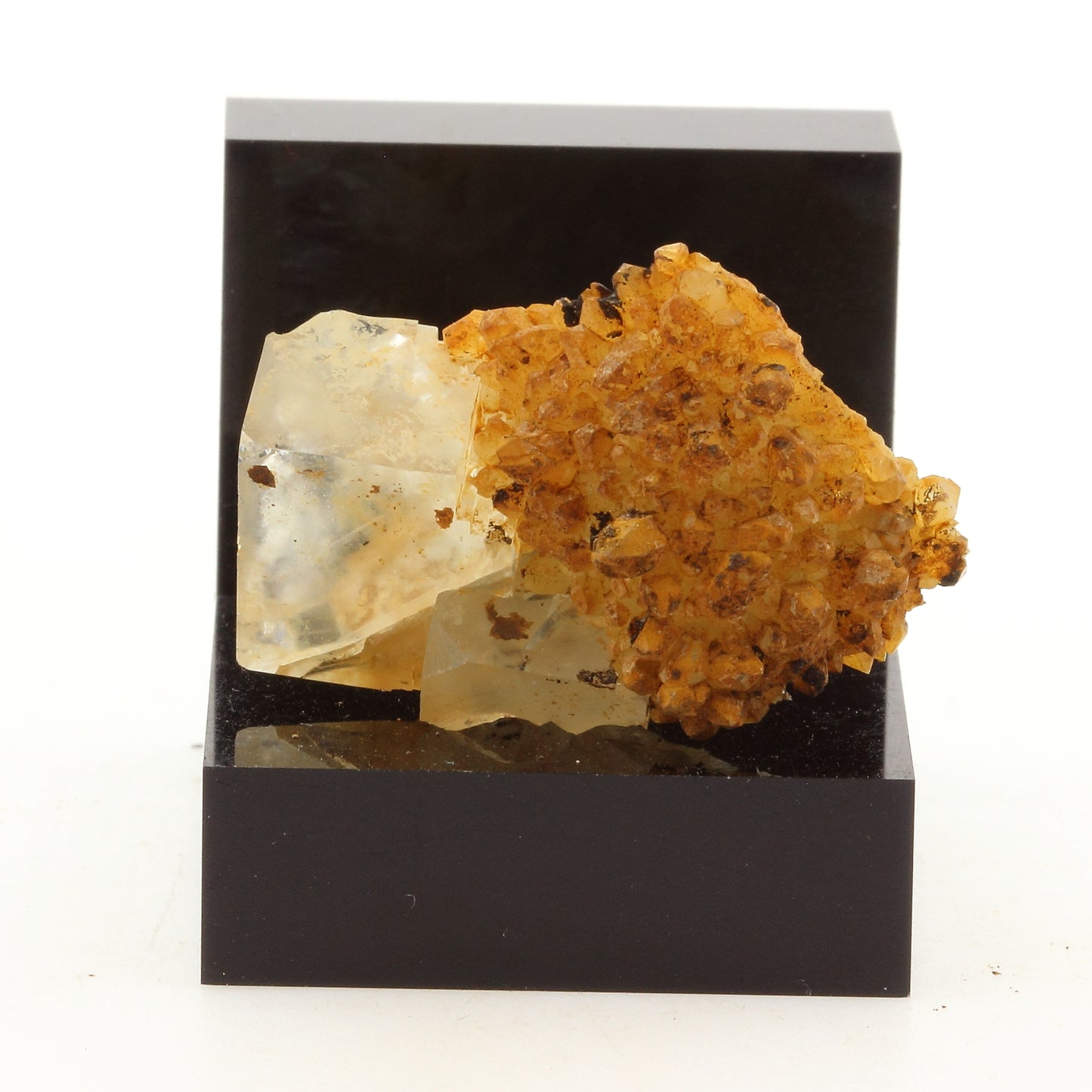 Fluorite + Quartz. 55.6 carats. Langeac, Haute-Loire, France