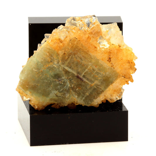 Fluorite + Quartz. 95.0 carats. Langeac, Haute-Loire, France